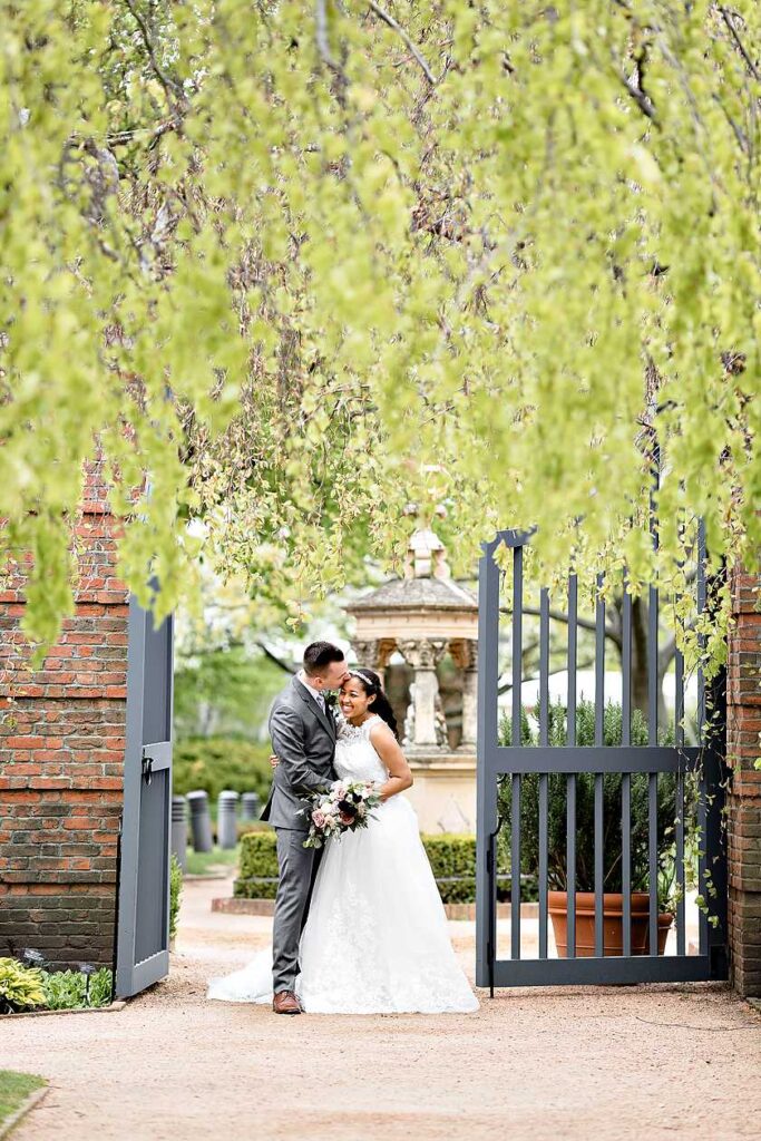 Chicago Botanic Garden Wedding, Photography by Everly Ardent